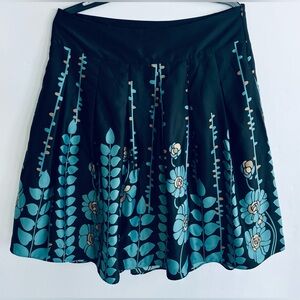 MOSSIMO Supply Co. Floral Black and Blue Skirt Size 8